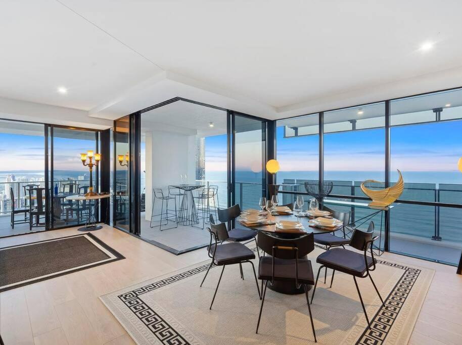 Exclusive Circle On Cavil Sub-Penthouse Luxury Apt - Hosted By Coastal Letting ゴールドコースト エクステリア 写真