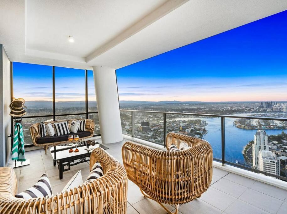 Exclusive Circle On Cavil Sub-Penthouse Luxury Apt - Hosted By Coastal Letting ゴールドコースト エクステリア 写真