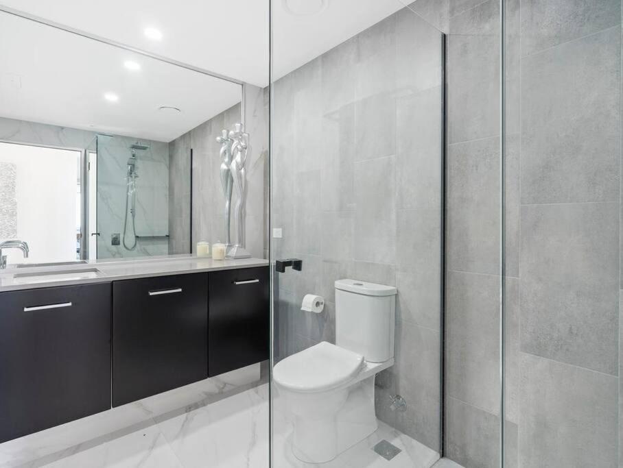 Exclusive Circle On Cavil Sub-Penthouse Luxury Apt - Hosted By Coastal Letting ゴールドコースト エクステリア 写真