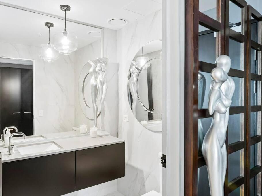 Exclusive Circle On Cavil Sub-Penthouse Luxury Apt - Hosted By Coastal Letting ゴールドコースト エクステリア 写真